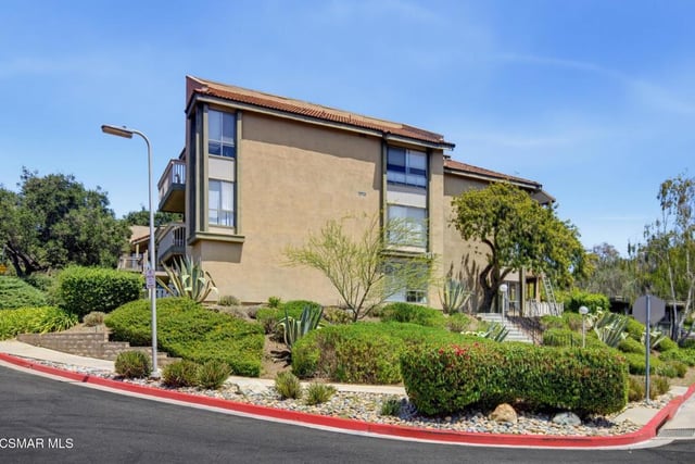 291 Sequoia Court 34, Thousand Oaks, CA 91360 — photo 30 of 33
