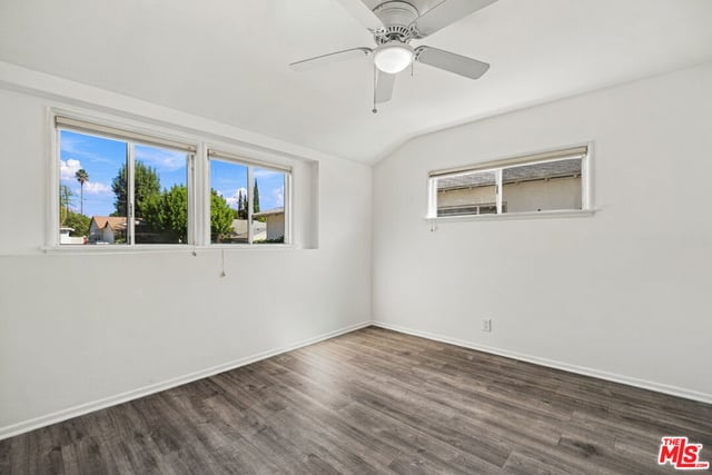 13960 Leadwell Street, Van Nuys, CA 91405 — photo 14 of 36