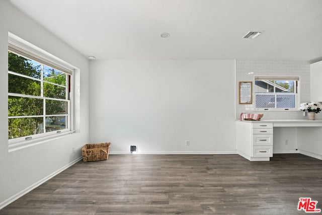 13960 Leadwell Street, Van Nuys, CA 91405 — photo 6 of 36