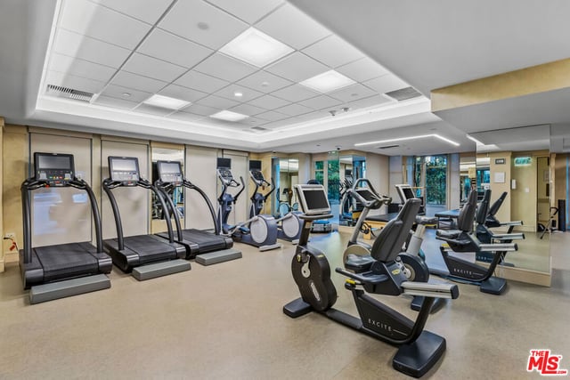10580 Wilshire Boulevard 36, Los Angeles, CA 90024 — photo 31 of 33