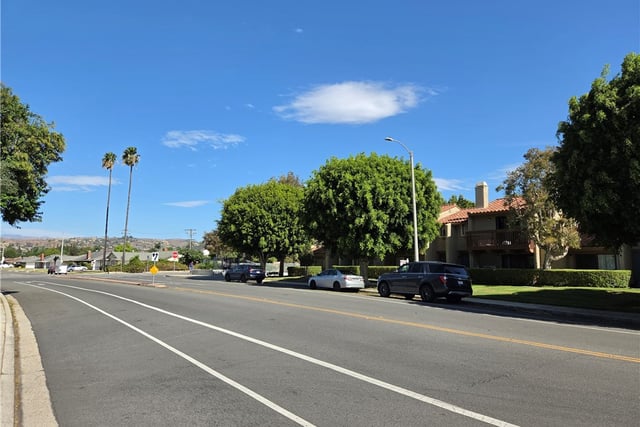 664 Rosewood, Camarillo, CA 93010 — photo 15 of 18