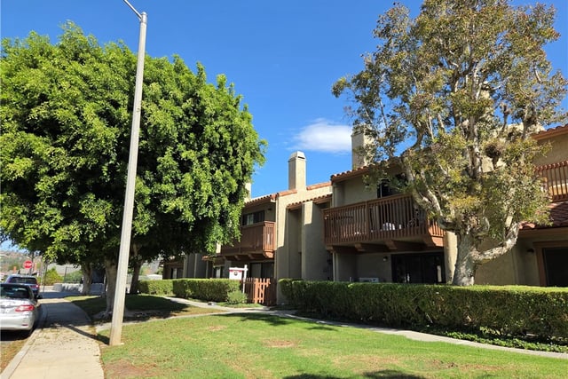 664 Rosewood, Camarillo, CA 93010 — photo 16 of 18