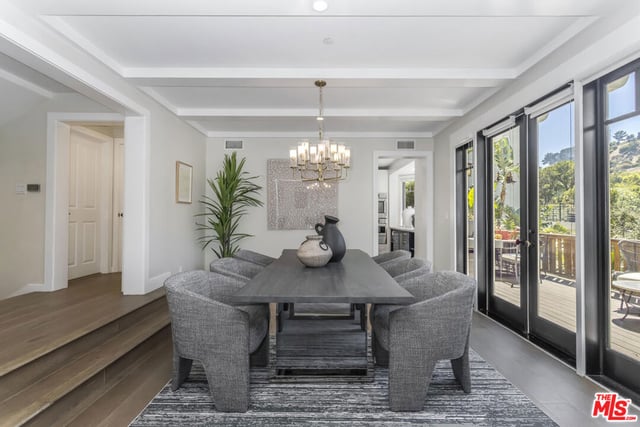 2201 Beech Knoll Road, Los Angeles, CA 90046 — photo 12 of 44