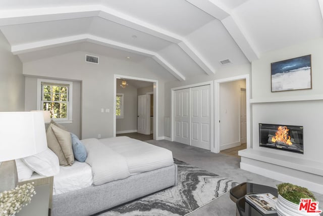 2201 Beech Knoll Road, Los Angeles, CA 90046 — photo 27 of 44