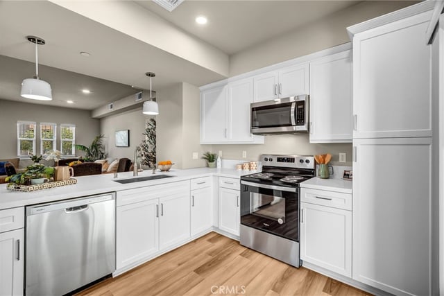 202 E 14th Street 3, Long Beach, CA 90813 — photo 7 of 26
