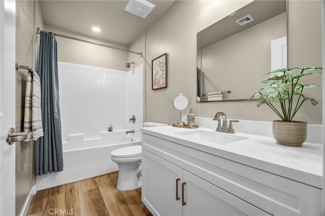 200 E 14th Street 8, Long Beach, CA 90813 — photo 11 of 13