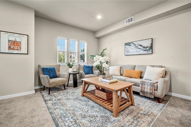 200 E 14th Street 8, Long Beach, CA 90813 — photo 8 of 13