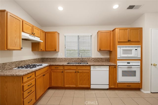 28569 Gibraltar, Castaic, CA 91384 — photo 20 of 47