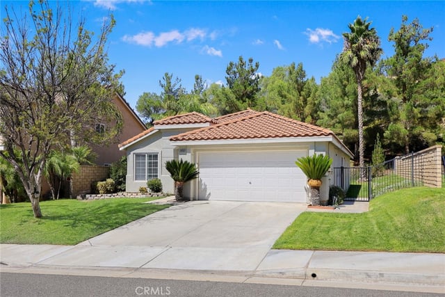 28569 Gibraltar, Castaic, CA 91384 — photo 5 of 47