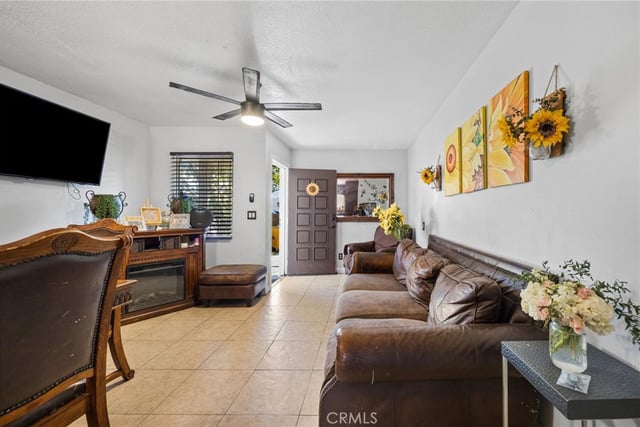 937 Martin Luther King Jr. Ave, Long Beach, CA 90813 — photo 3 of 36