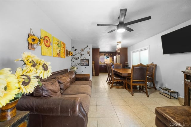 937 Martin Luther King Jr. Ave, Long Beach, CA 90813 — photo 7 of 36
