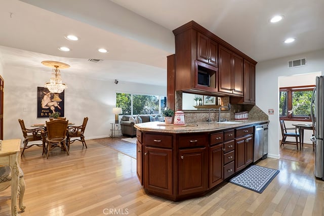7400 Quartz, Winnetka, CA 91306 — photo 10 of 30