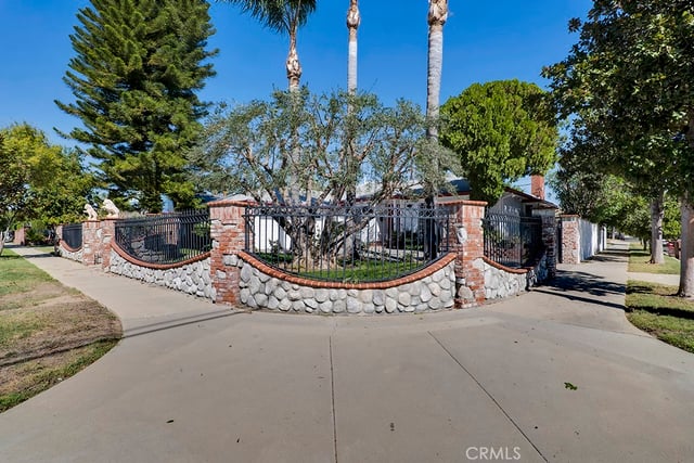 7400 Quartz, Winnetka, CA 91306 — photo 3 of 30