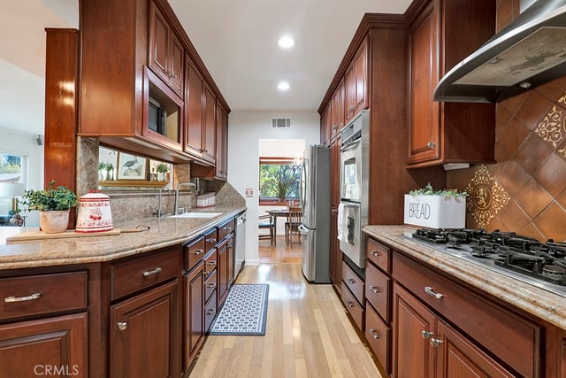 7400 Quartz, Winnetka, CA 91306 — photo 9 of 30
