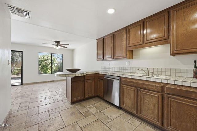 2608 Calle Elegante 44, Thousand Oaks, CA 91360 — photo 14 of 57