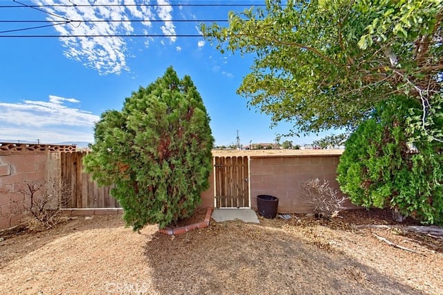 43847 2nd E, Lancaster, CA 93535 — photo 34 of 40