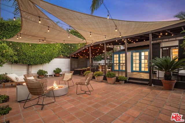 3792 Colonial Avenue, Los Angeles, CA 90066 — photo 12 of 19