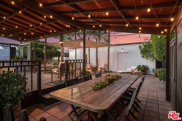3792 Colonial Avenue, Los Angeles, CA 90066 — photo 15 of 19