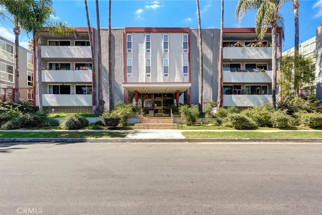 4915 Tyrone 325, Sherman Oaks, CA 91423 — photo 33 of 34