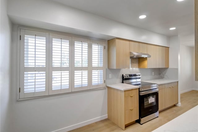 4915 Tyrone 325, Sherman Oaks, CA 91423 — photo 9 of 34