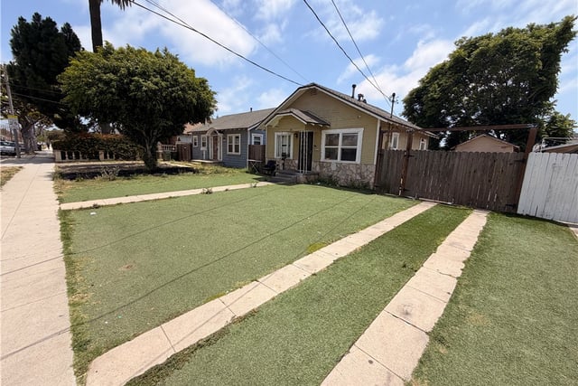 532 W Hillcrest, Inglewood, CA 90301 — photo 2 of 2