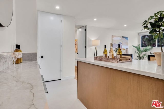 6050 Canterbury Drive E313, Culver City, CA 90230 — photo 17 of 37