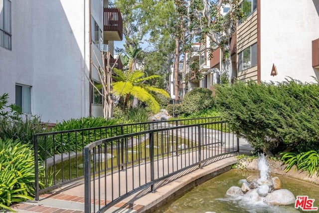 6050 Canterbury Drive E313, Culver City, CA 90230 — photo 30 of 37