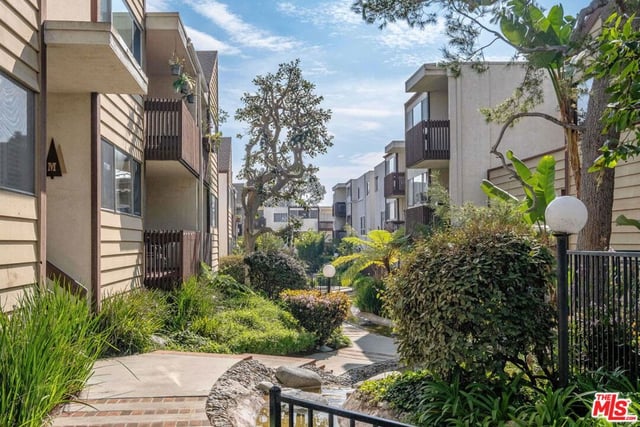 6050 Canterbury Drive E313, Culver City, CA 90230 — photo 33 of 37