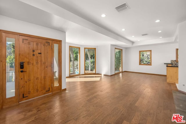 3058 Hollycrest Place, Los Angeles, CA 90068 — photo 2 of 31