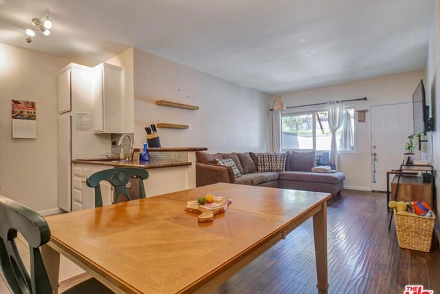 110 Maegan Place 2, Thousand Oaks, CA 91362 — photo 7 of 15