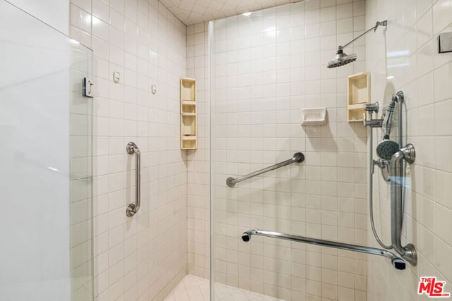 10430 Wilshire Boulevard 1505, Los Angeles, CA 90024 — photo 10 of 31