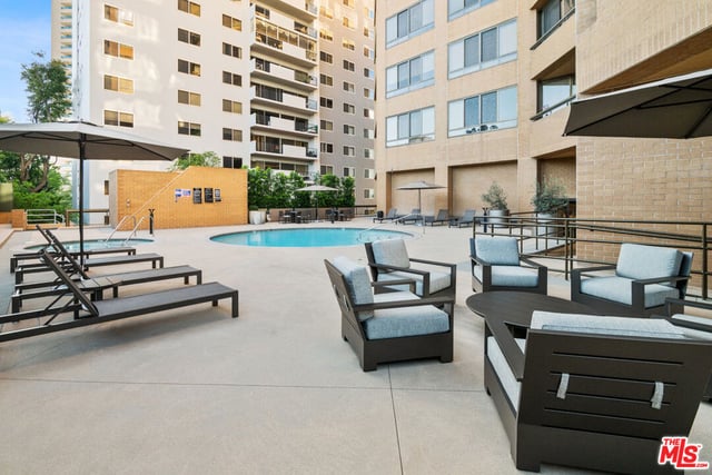 10430 Wilshire Boulevard 1505, Los Angeles, CA 90024 — photo 24 of 31