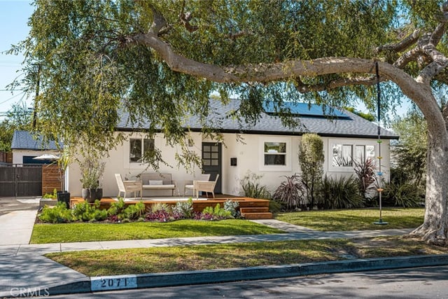 2071 Tevis, Long Beach, CA 90815 — photo 4 of 55