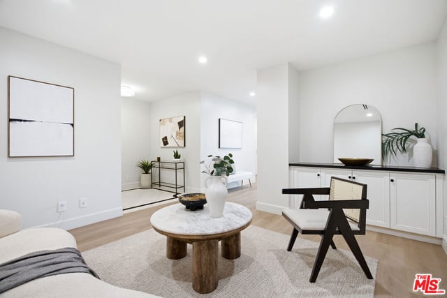325 N Oakhurst Drive 405, Beverly Hills, CA 90210 — photo 13 of 75