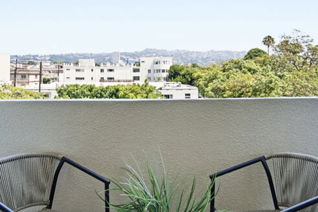 325 N Oakhurst Drive 405, Beverly Hills, CA 90210 — photo 18 of 75