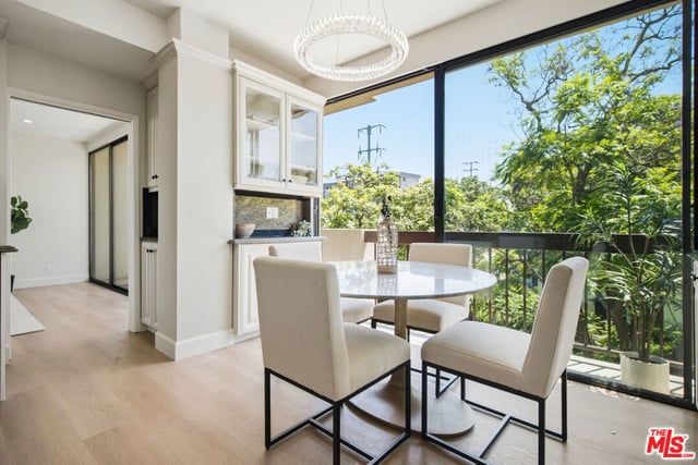 325 N Oakhurst Drive 405, Beverly Hills, CA 90210 — photo 27 of 75