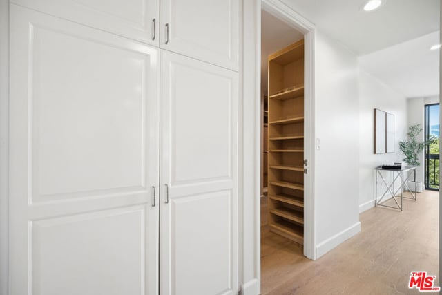 325 N Oakhurst Drive 405, Beverly Hills, CA 90210 — photo 33 of 75