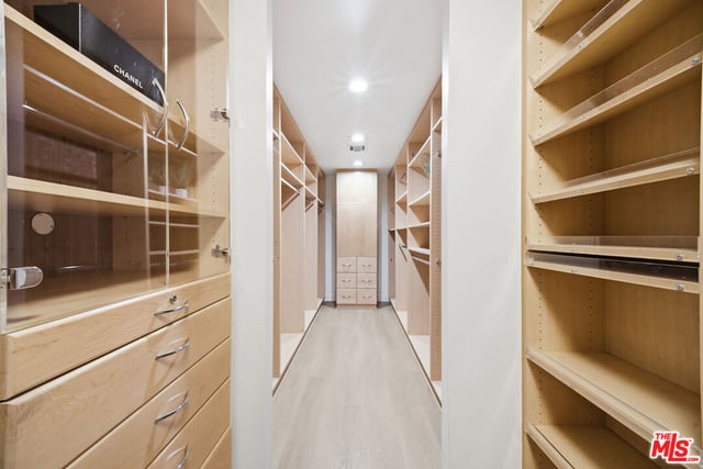 325 N Oakhurst Drive 405, Beverly Hills, CA 90210 — photo 41 of 75