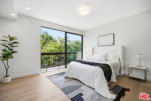 325 N Oakhurst Drive 405, Beverly Hills, CA 90210 — photo 54 of 75