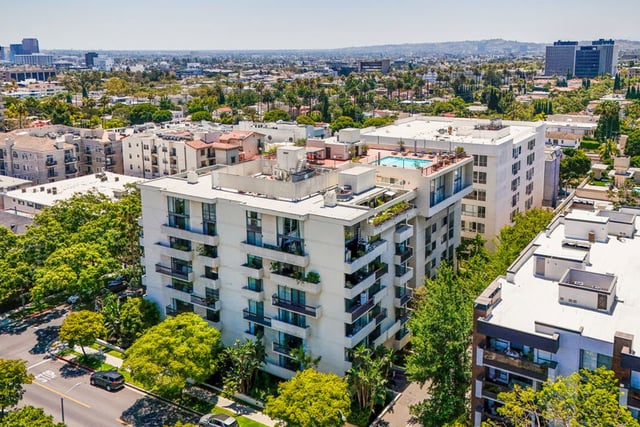 325 N Oakhurst Drive 405, Beverly Hills, CA 90210 — photo 72 of 75
