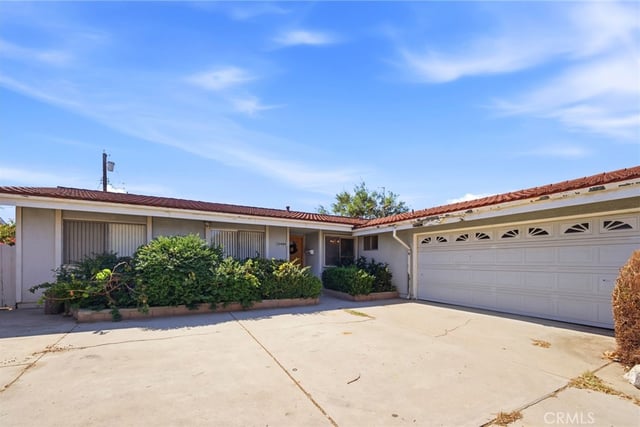 16608 Barneston, Granada Hills, CA 91344 — photo 5 of 35