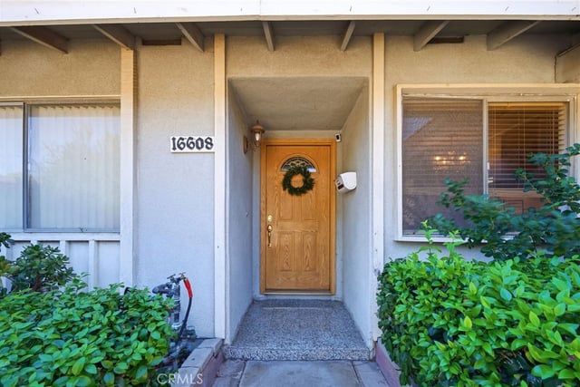 16608 Barneston, Granada Hills, CA 91344 — photo 6 of 35