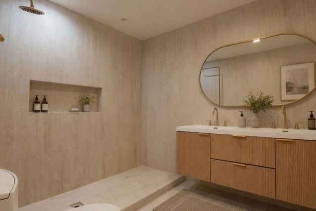 14655 Morrison Street, Los Angeles, CA 91403 — photo 11 of 16