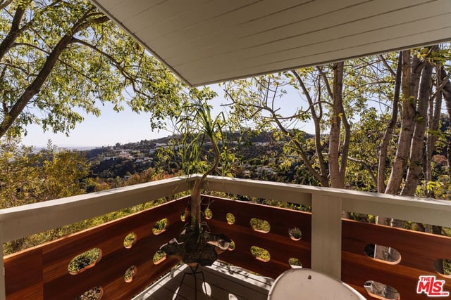 2753 Nichols Canyon Road, Los Angeles, CA 90046 — photo 23 of 34