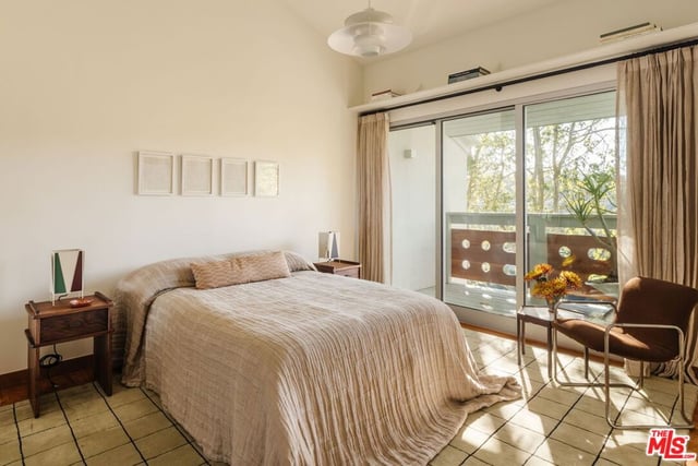 2753 Nichols Canyon Road, Los Angeles, CA 90046 — photo 24 of 34
