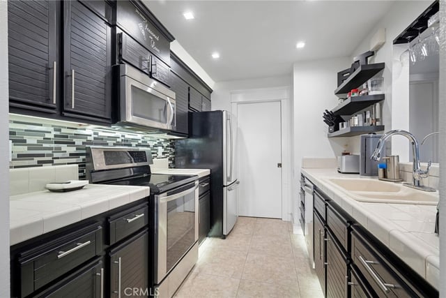 2491 Chandler Avenue 240, Simi Valley, CA 93065 — photo 10 of 28