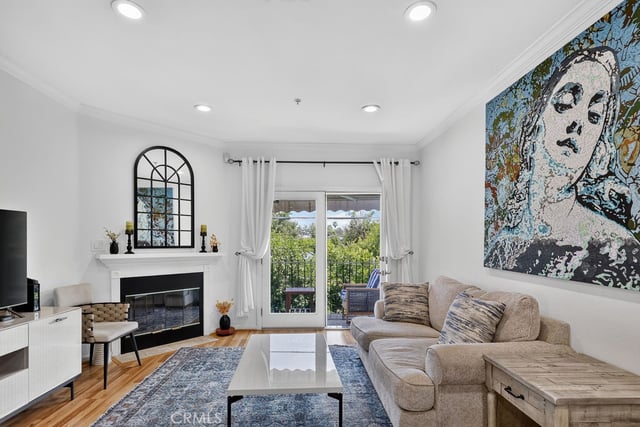 12407 Moorpark Street 104, Studio City, CA 91604 — photo 11 of 45