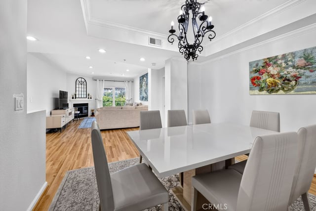 12407 Moorpark Street 104, Studio City, CA 91604 — photo 18 of 45