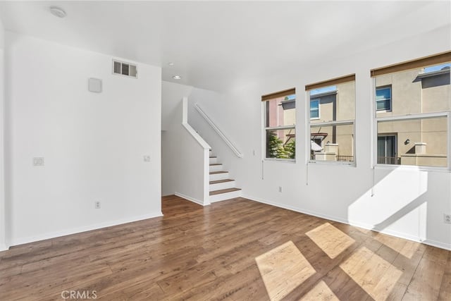 500 N Willowbrook K-8, Compton, CA 90220 — photo 4 of 32