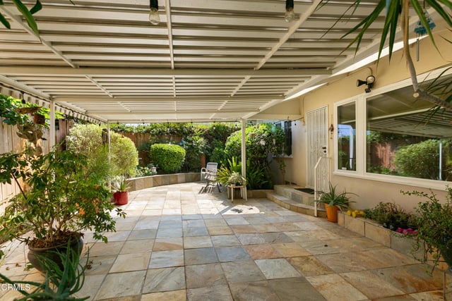 4227 Barryknoll Drive, Los Angeles, CA 90065 — photo 16 of 18
